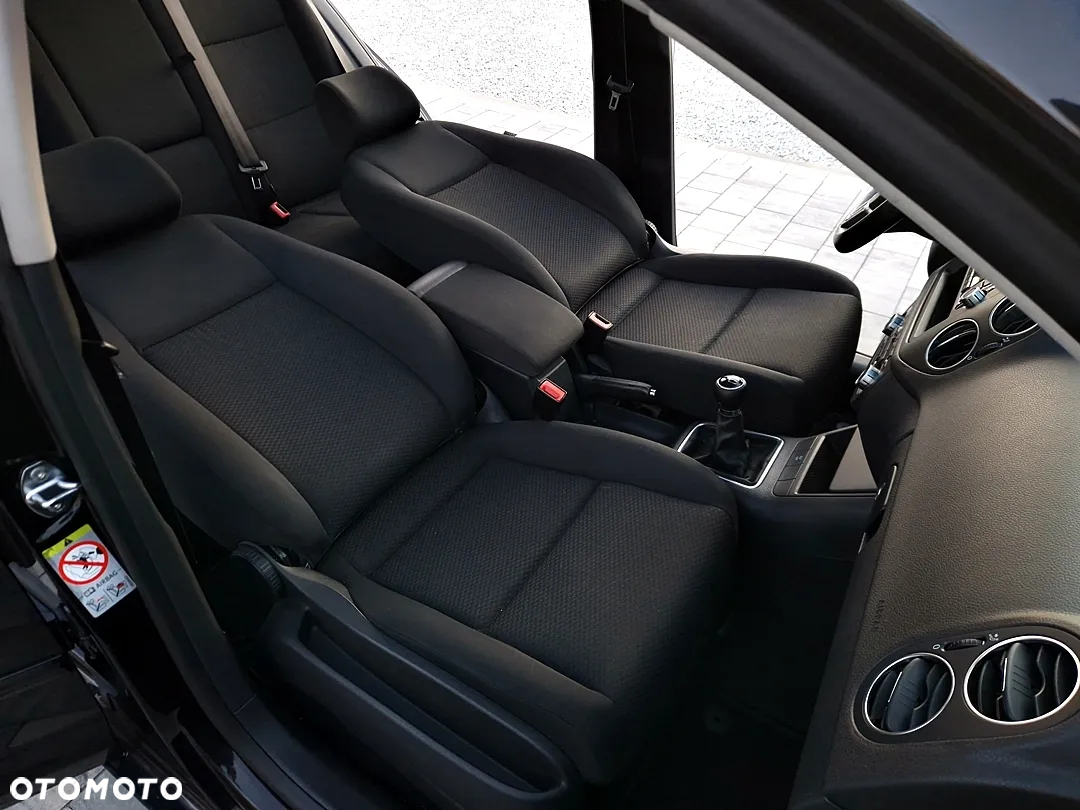 Volkswagen Golf Plus 1.6 Comfortline - 39
