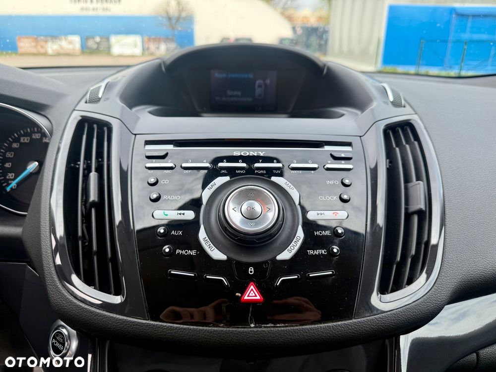 Ford Kuga 2.0 TDCi 2x4 Titanium - 24