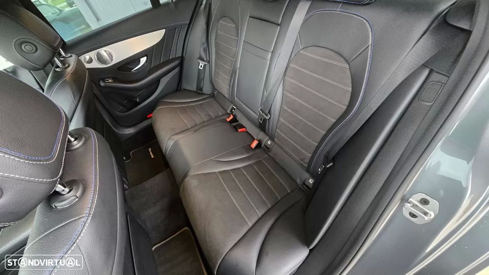 Mercedes-Benz C 300 de AMG Line - 29