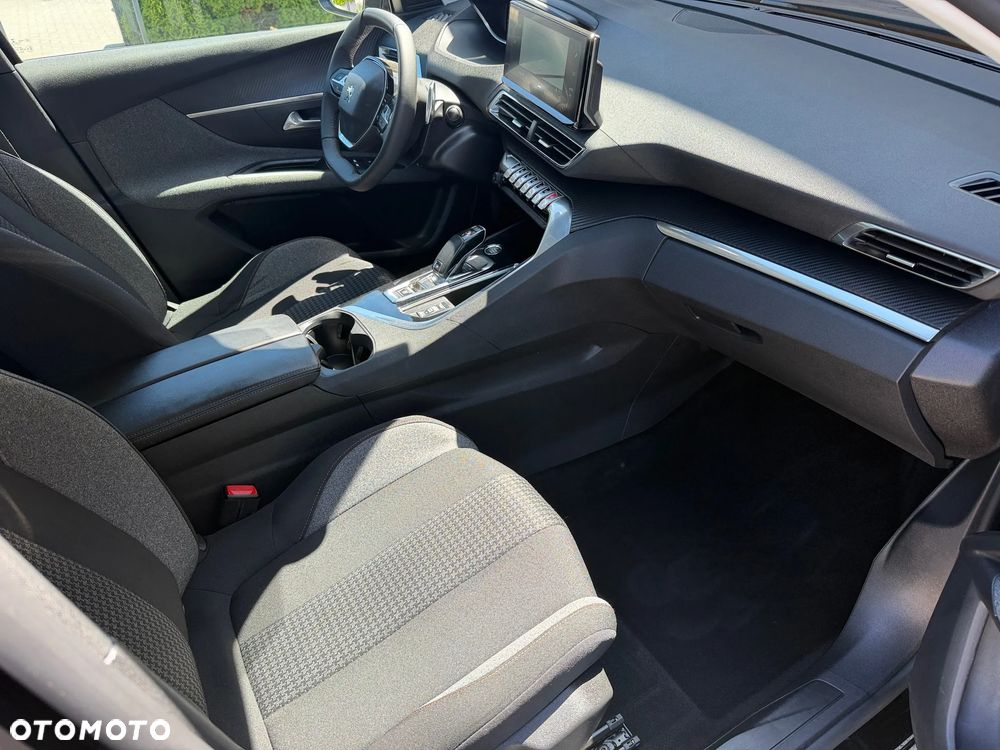 Peugeot 3008 - 19