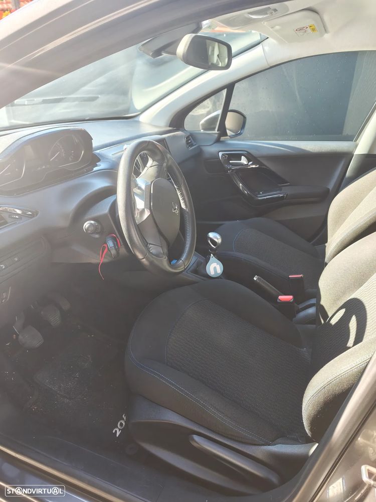 Peugeot 208 1.5 BlueHDi Signature - 7