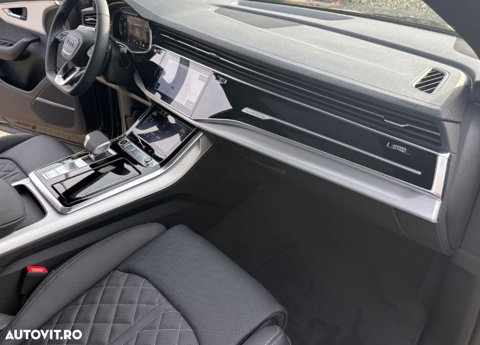 Audi Q8 - 8