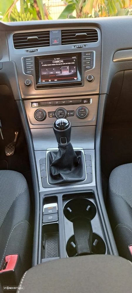 VW Golf 1.6 TDi BlueMotion Confortline - 15