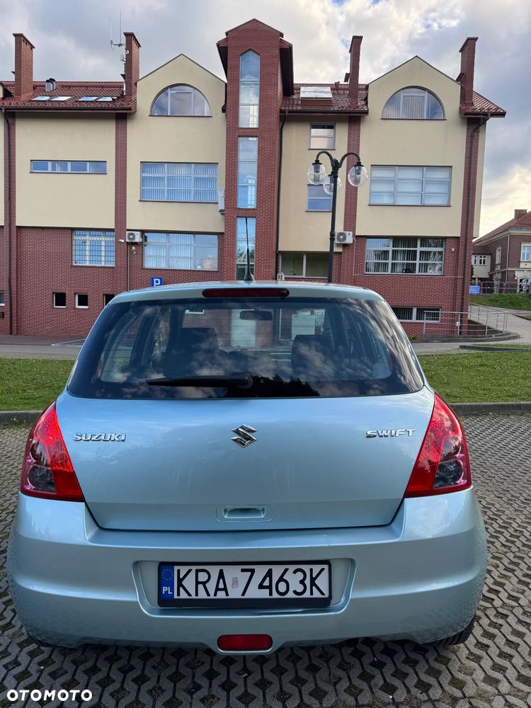 Suzuki Swift - 30