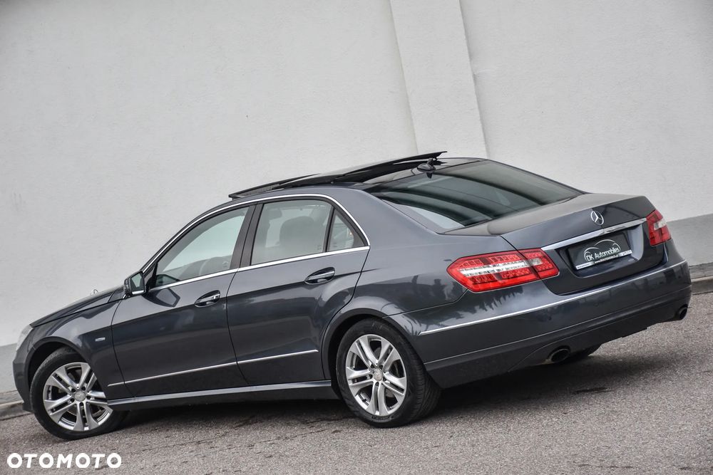 Mercedes-Benz Klasa E 350 CDI DPF 4Matic BlueEFFICIENCY 7G-TRONIC Avantgarde - 11
