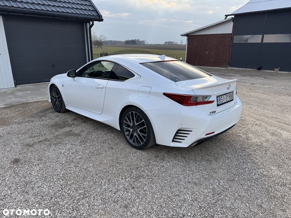 Lexus RC - 3