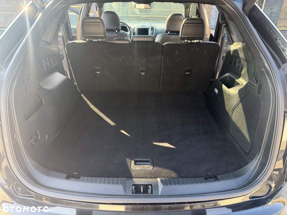 Ford Edge - 10