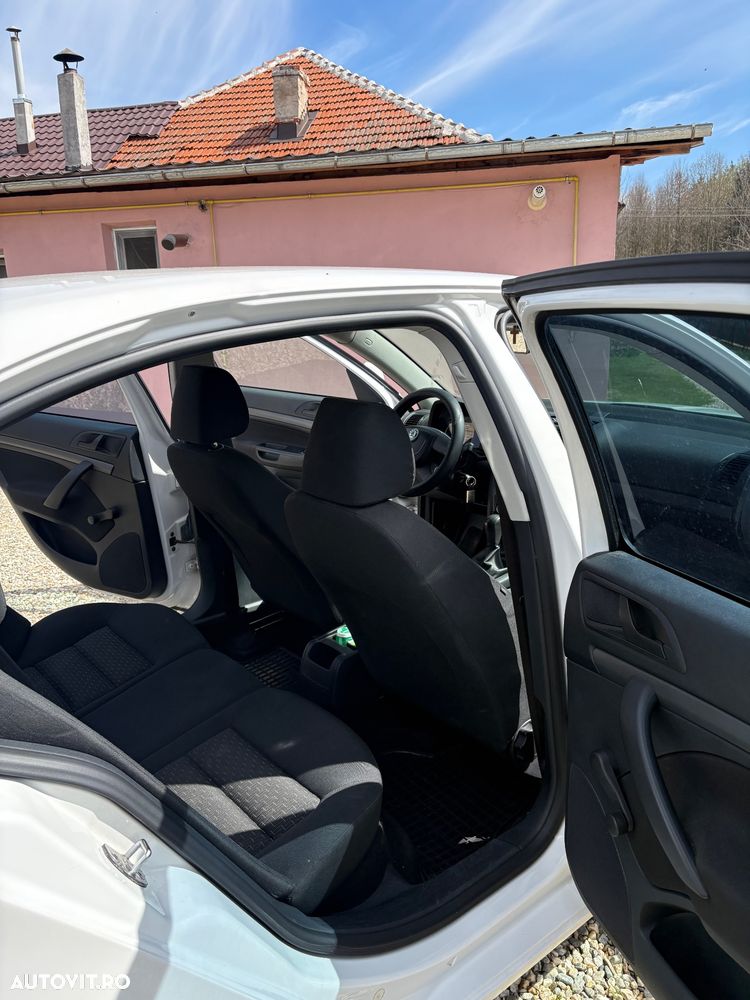 Skoda Octavia 1.6 TDI Classic - 4