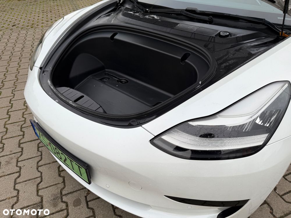 Tesla Model 3 Standard Range Plus - 9