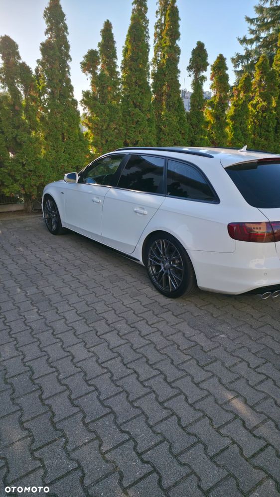 Audi A4 Avant - 14