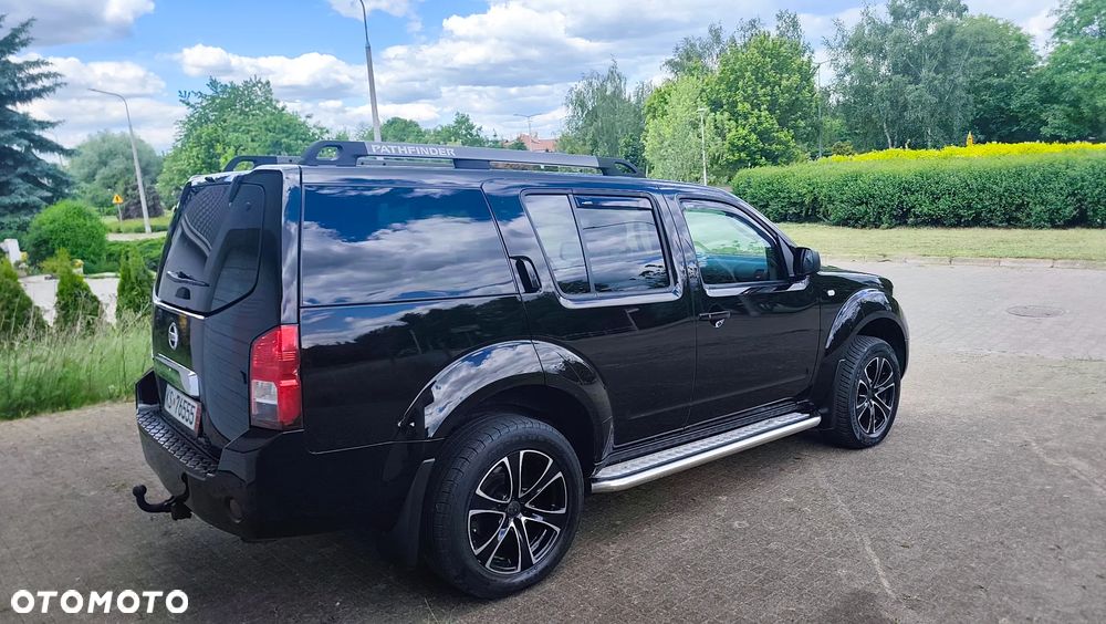Nissan Pathfinder 2.5 dCi Premium - 14