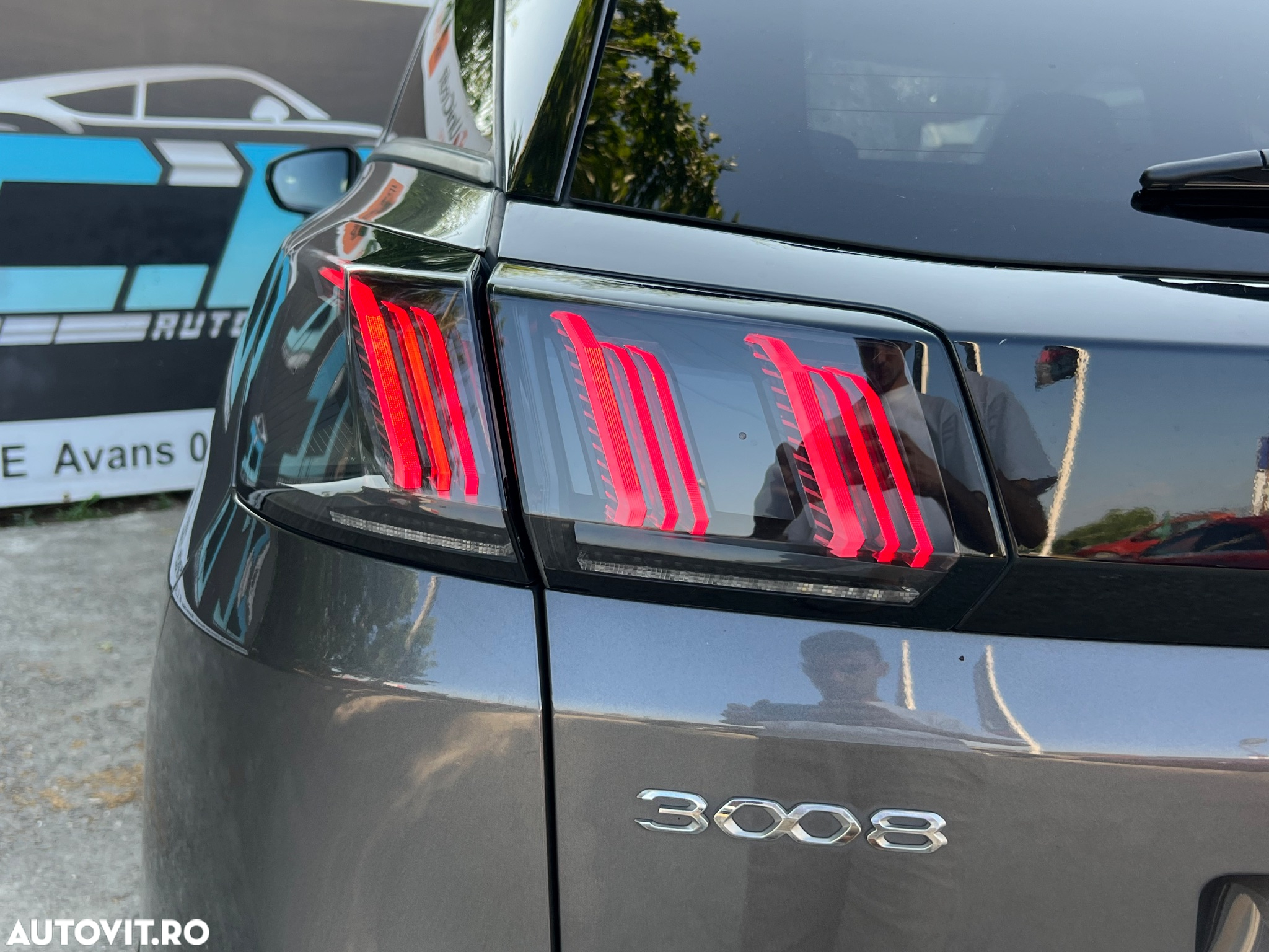 Peugeot 3008 1.5 BlueHDI 130 EAT8 Allure Pack - 27