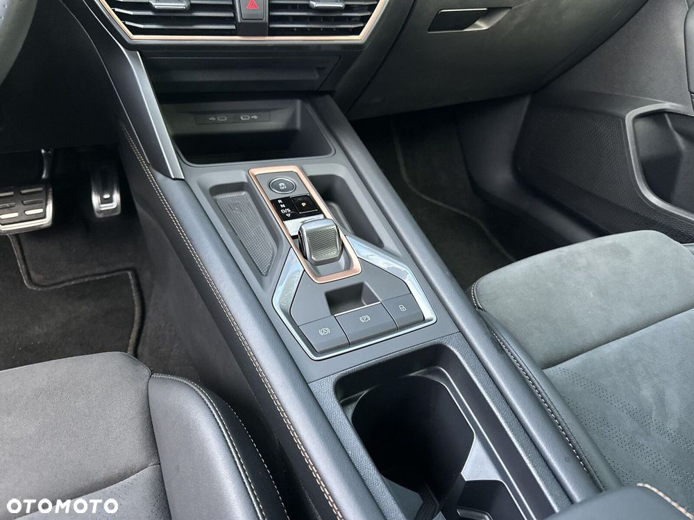 Cupra Formentor 1.5 e-Hybrid PHEV DSG - 33