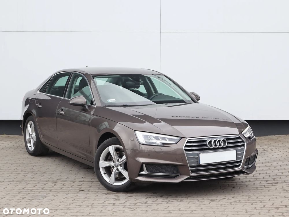 Audi A4 Limousine 40 TFSI Sport S tronic - 2