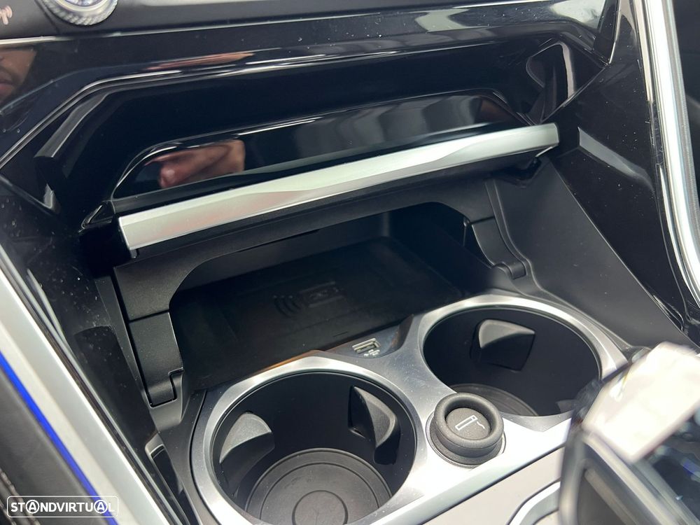 BMW 840 Gran Coupé d xDrive Pack M - 27