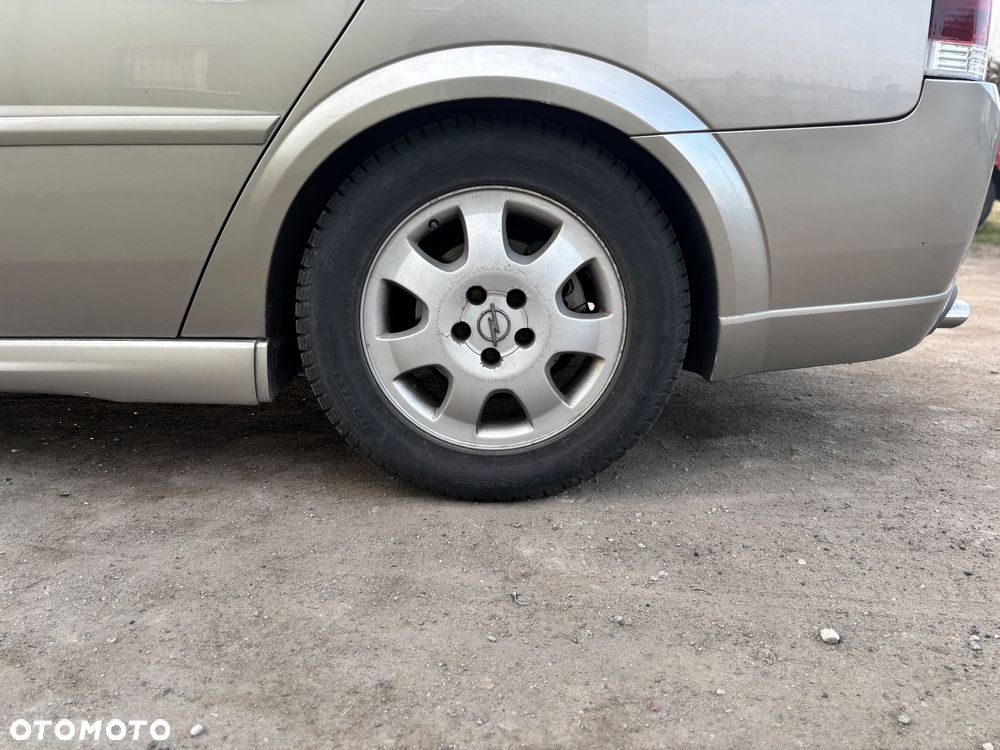 Opel Vectra 1.8 - 9