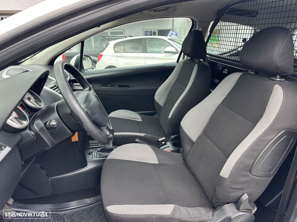 Peugeot 207 1.4 HDi XA - 7