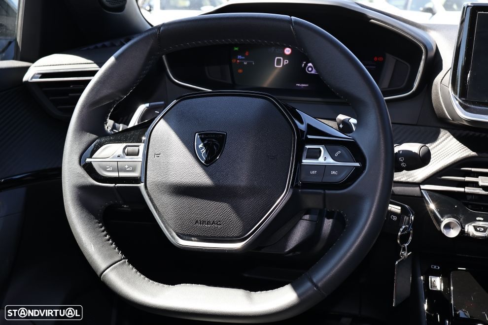 Peugeot 2008 1.2 Hybrid Allure e-DCS6 - 11