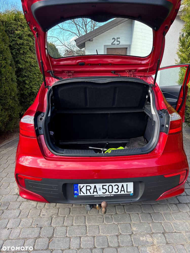 Kia Rio - 9