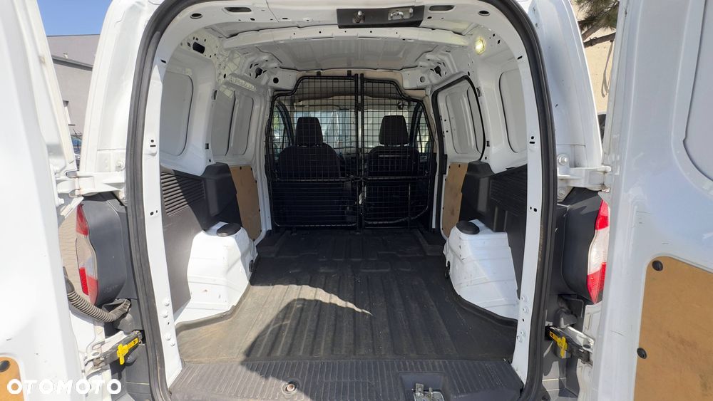 Ford Transit Courier - 7