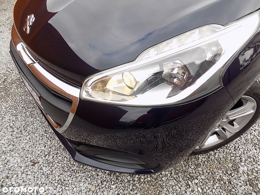 Peugeot 208 PureTech 82 Start & Stop Allure - 21