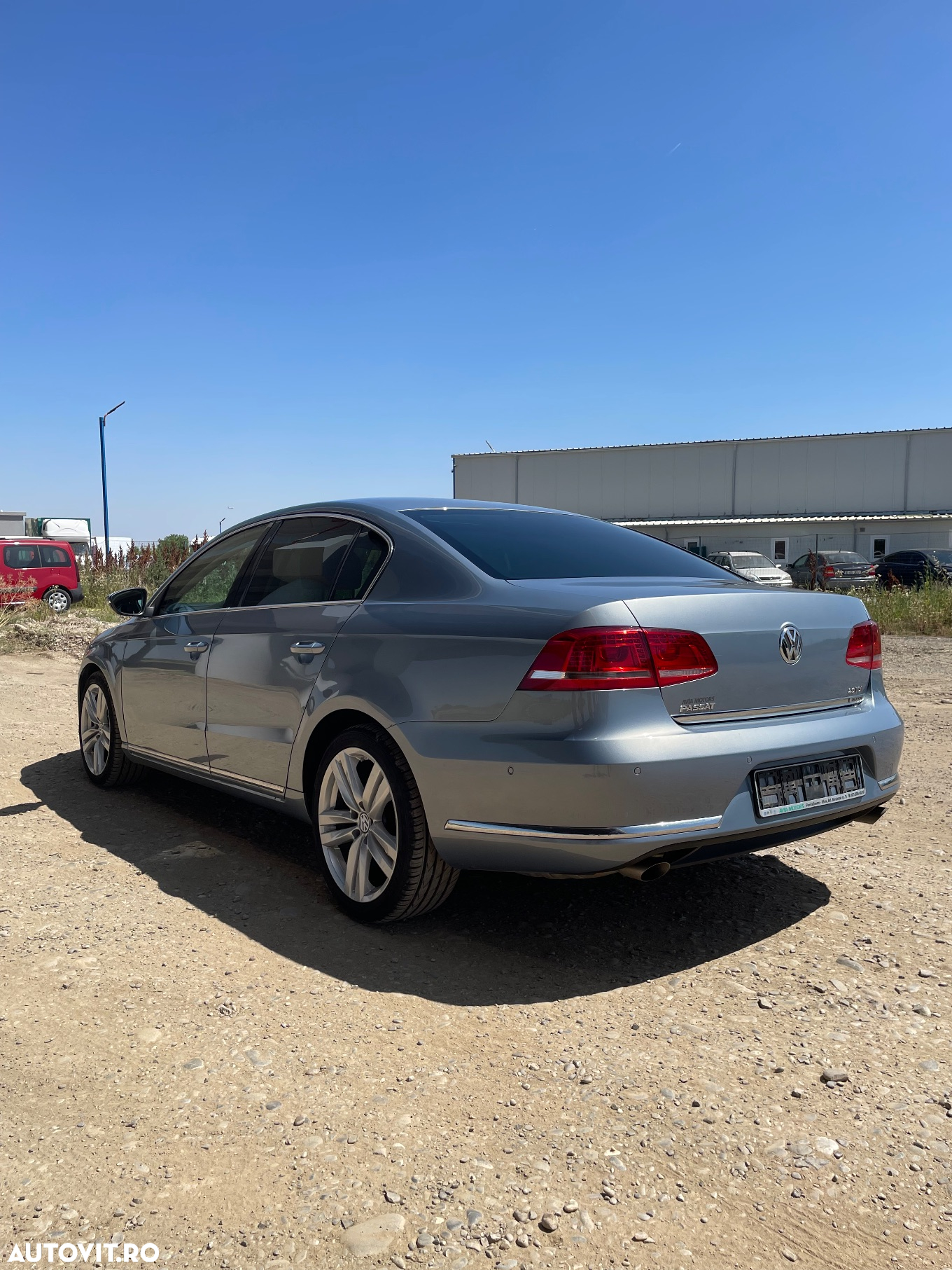 Volkswagen Passat 2.0TDI Highline DPF DSG - 4