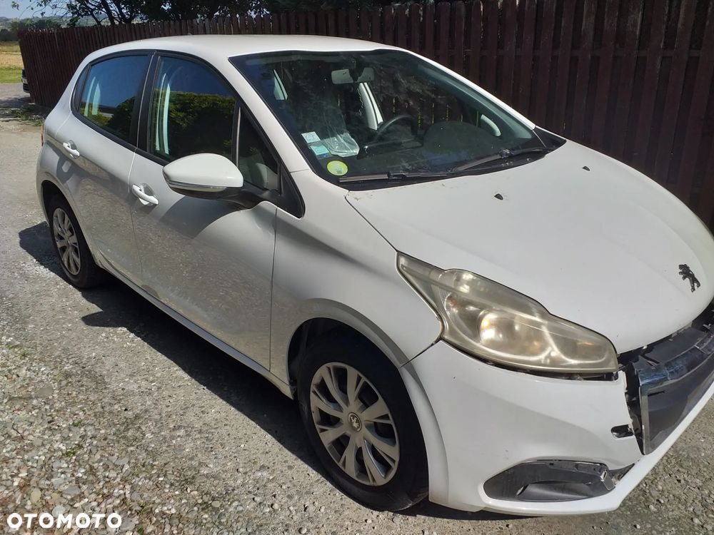 Peugeot 208 - 2