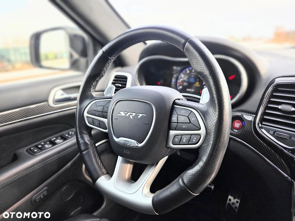 Jeep Grand Cherokee 6.4 V8 SRT8 - 2