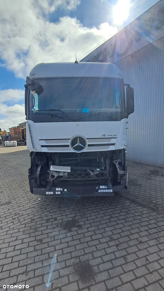 Kabina actros mp4 - 1