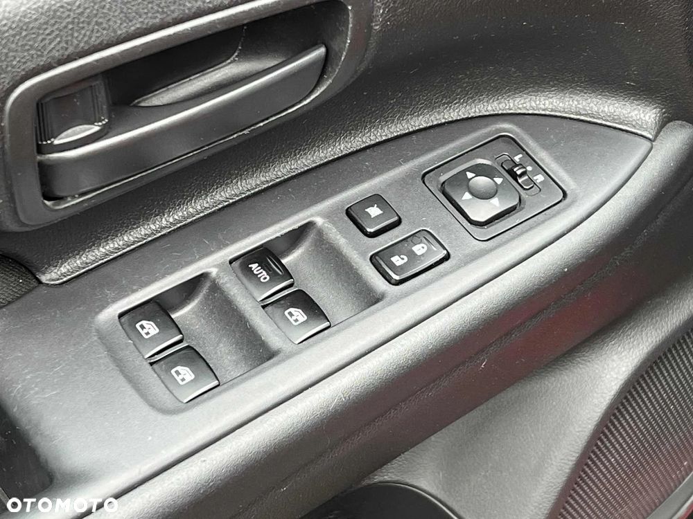 Mitsubishi Outlander - 15