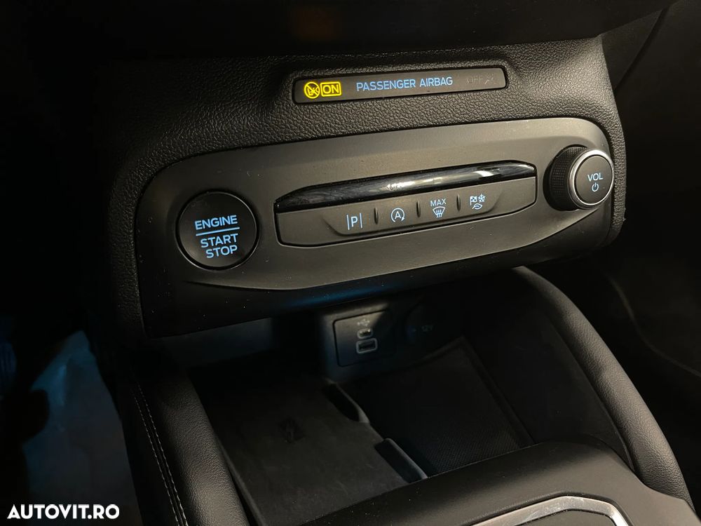 Ford Focus 1.0 EcoBoost Hybrid Aut. TITANIUM - 22