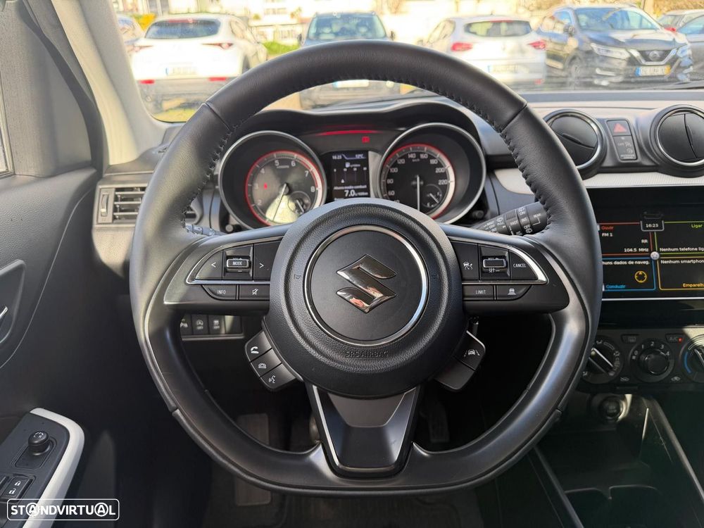 Suzuki Swift 1.2 Mild Hybrid GLX - 20