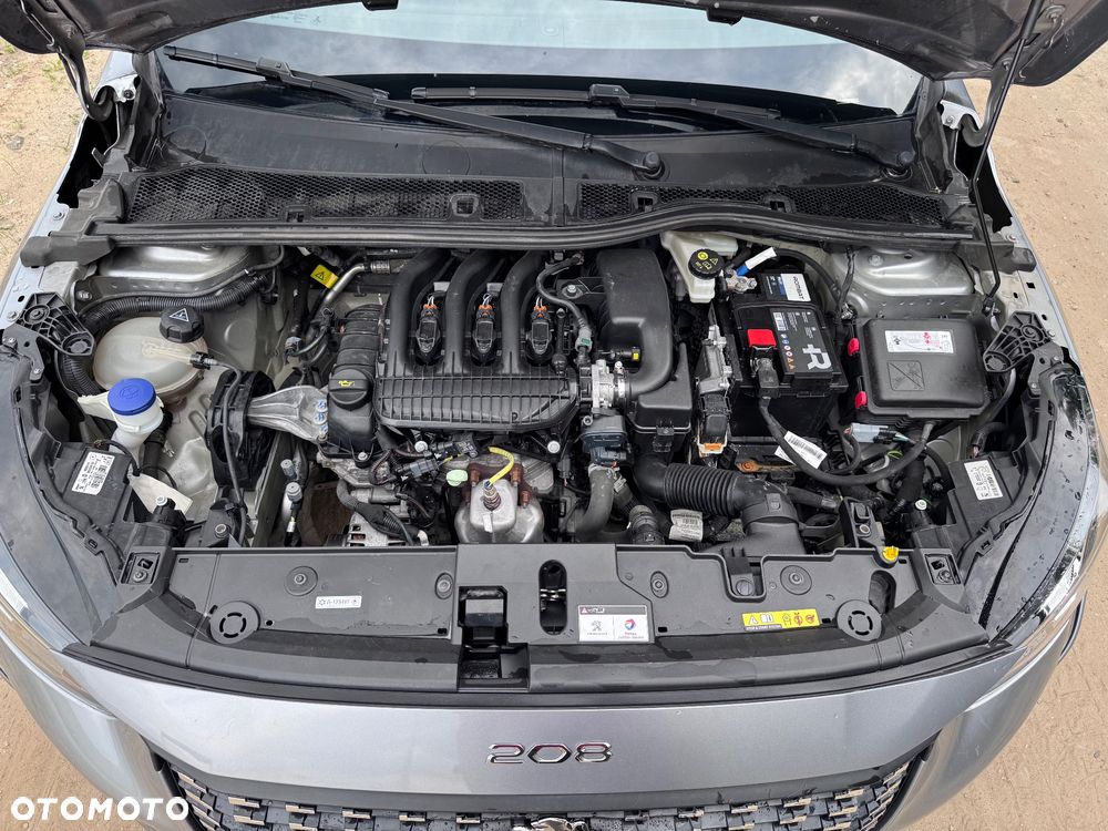 Peugeot 208 PureTech 75 Allure - 23