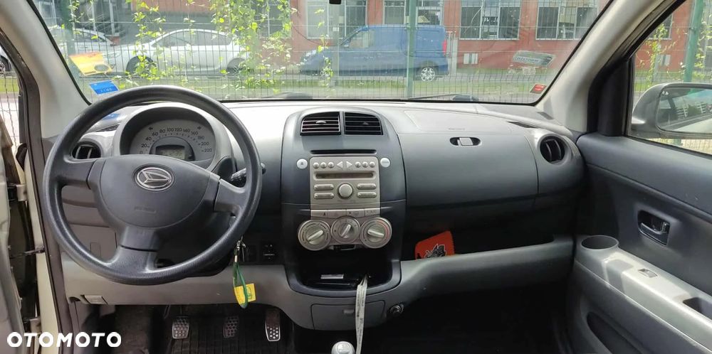 Daihatsu Sirion 1.0 CooLine - 8