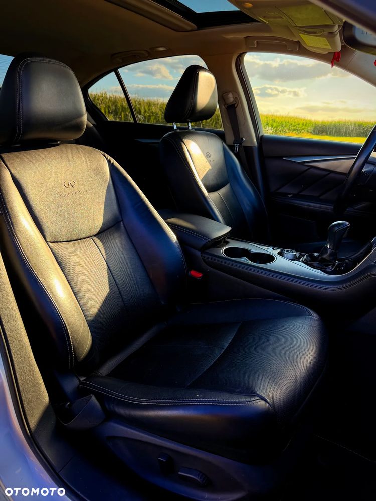 Infiniti Q50 Q50S Hybrid - 11