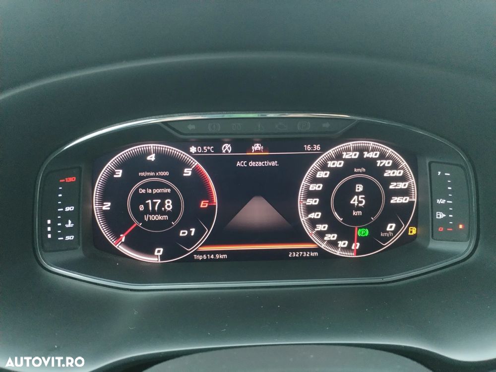 Seat Leon 2.0 TDI DPF Start&Stop DSG XCELLENCE - 10