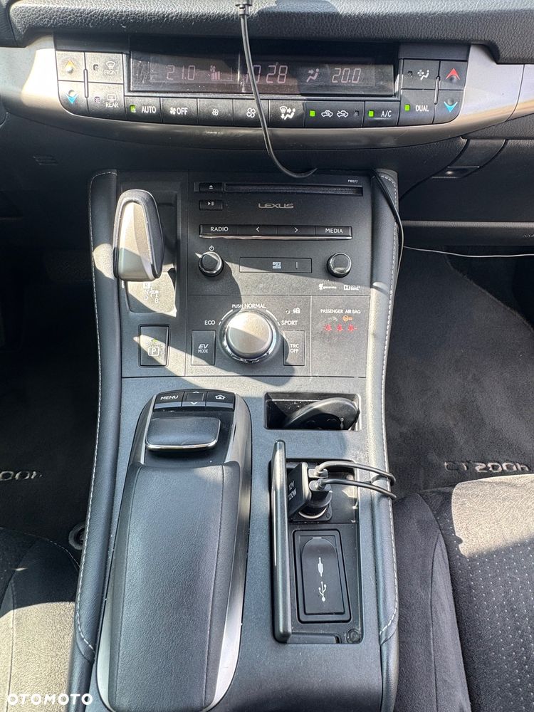 Lexus CT Standard - 10
