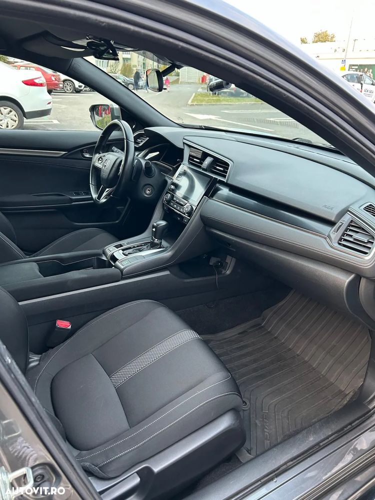 Honda Civic 1.5 VTEC Turbo CVT Sport - 11
