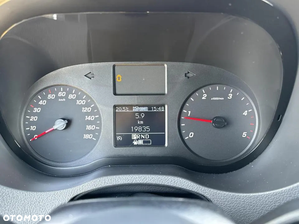 Mercedes-Benz Sprinter - 14