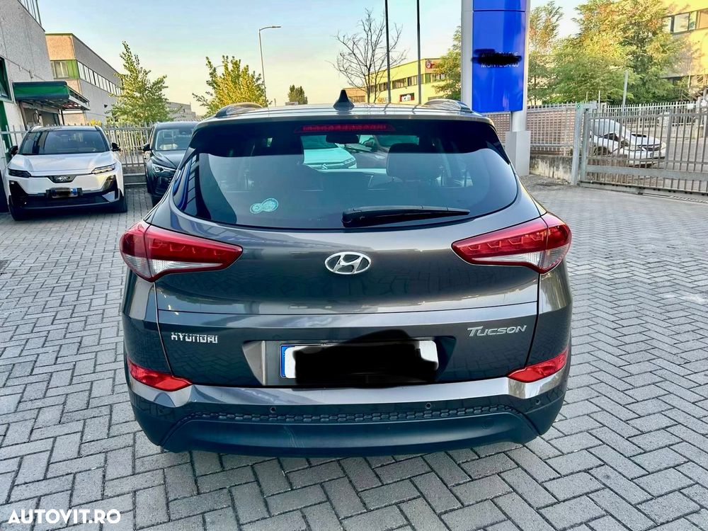 Hyundai Tucson blue 1.7 CRDi 2WD Passion - 6