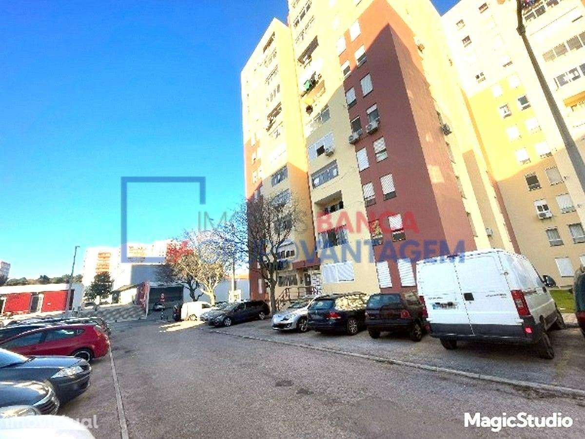 T3 em Corroios para Venda - Grande imagem: 3/30