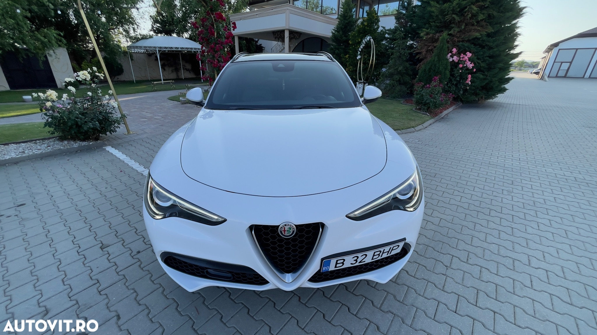 Alfa Romeo Stelvio 2.0 Turbo 16V AT8-Q4 Veloce - 10