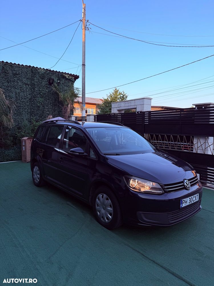 Volkswagen Touran - 3