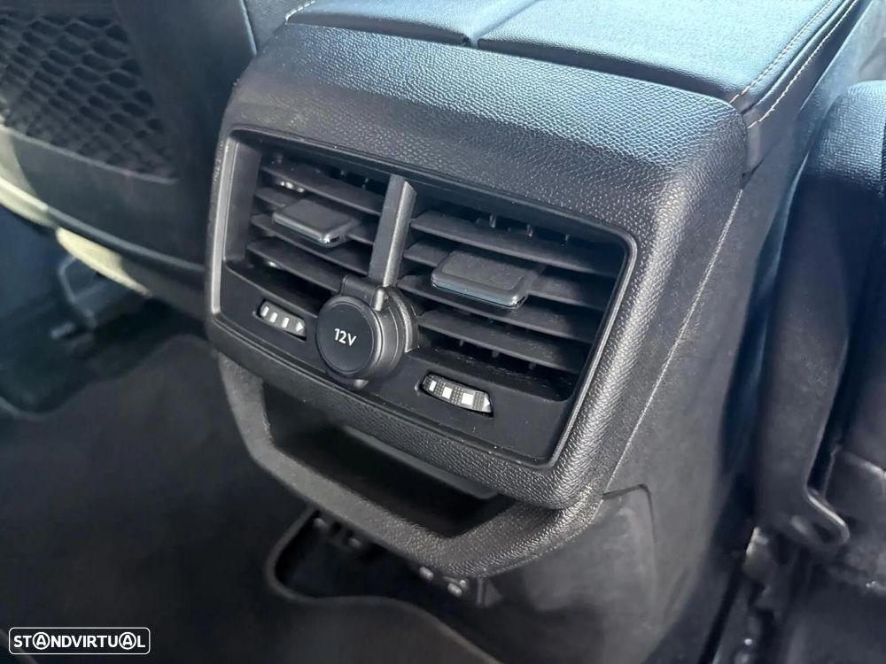 Peugeot 3008 1.6 Hybrid GT e-EAT8 - 59