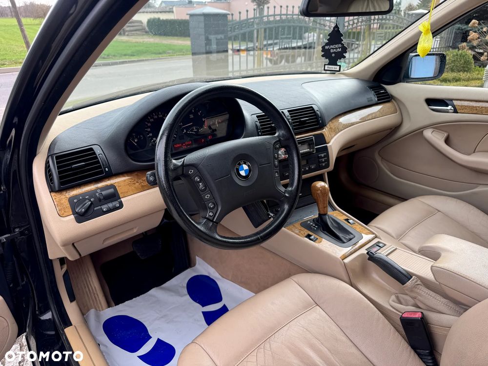 BMW Seria 3 318i Edition Exclusive - 14