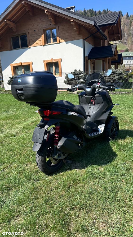 Piaggio MP-3 - 11
