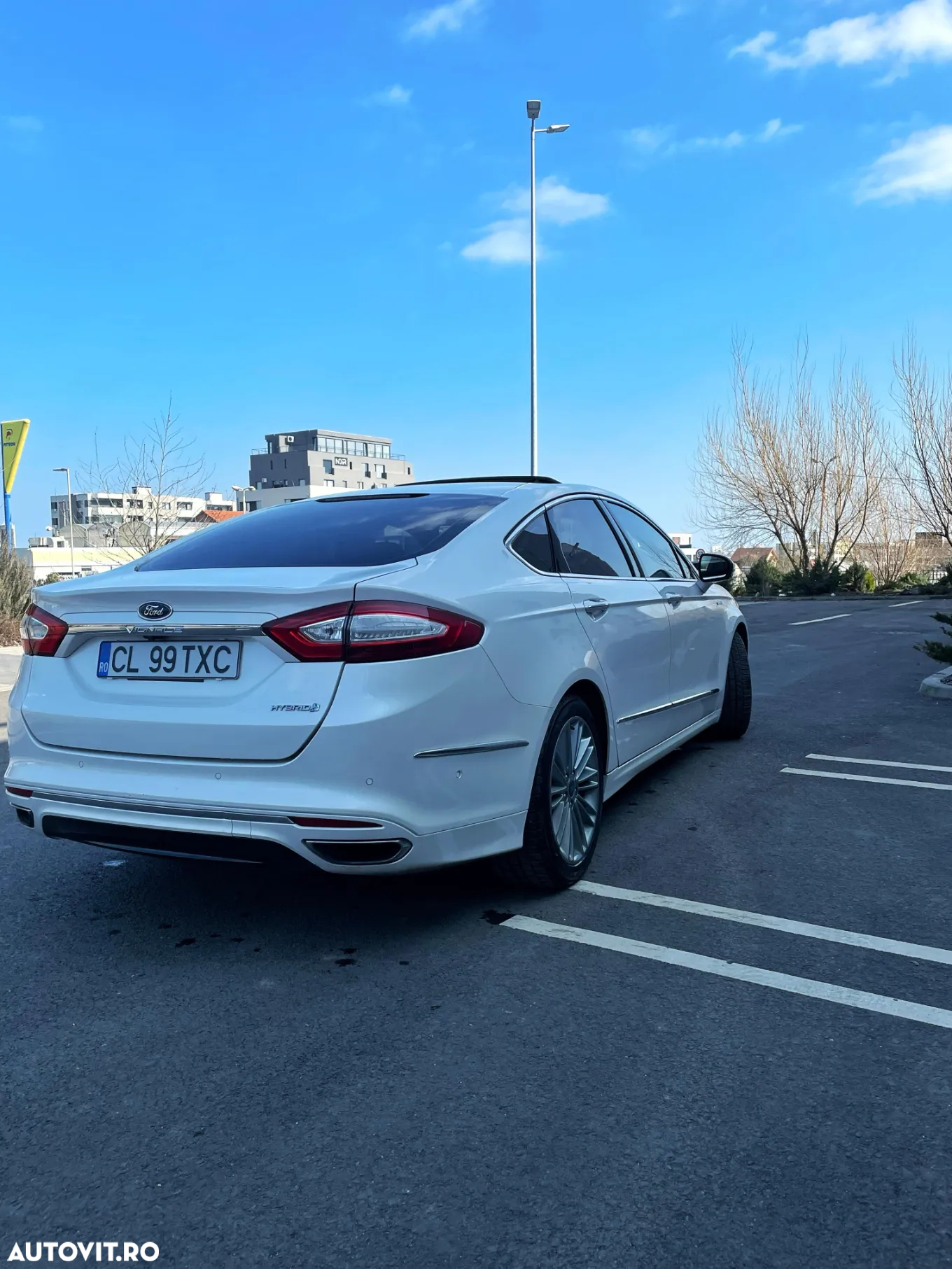 Ford Mondeo 2.0 HEV Vignale - 4