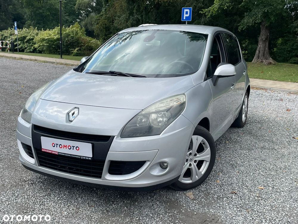 Renault Scenic - 1