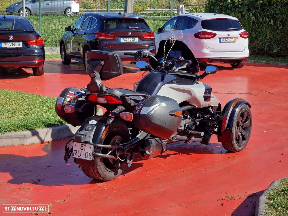Bombardier CAN AM SPYDER F3S - 4