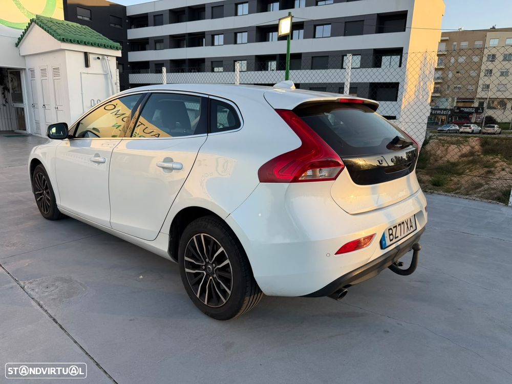 Volvo V40 - 8